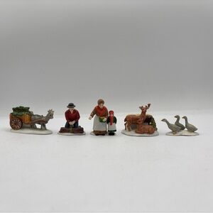 Department 56 Vintage Heritage Village Farm People & Animals Set Of 5 5901-3 EUC